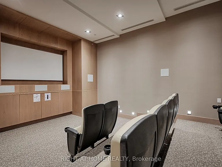 160 Vanderhoof Ave #1018 — Photo 24