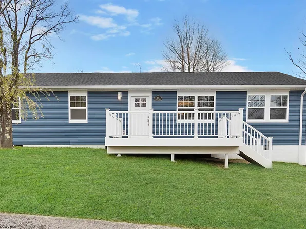 50 England Rd, Morgantown, WV 26508