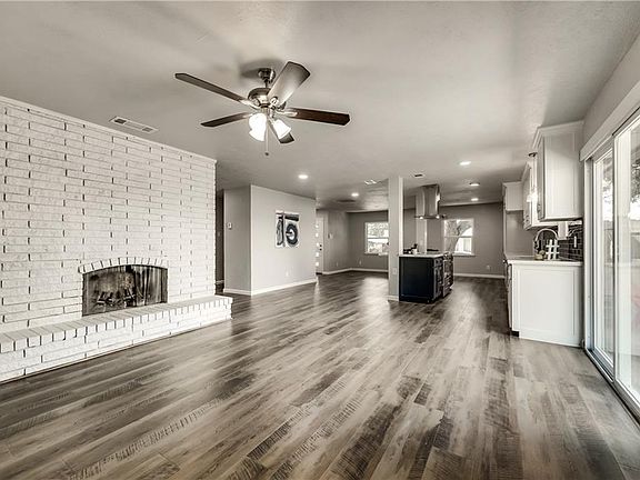 5th image of 3410 Janwood Ln