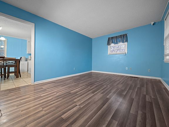 5th image of 117 Pleasant Dr