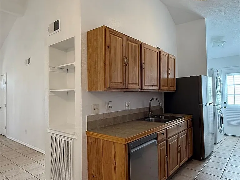 12707 Marble Dr — Photo 7