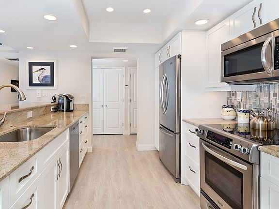 3rd image of 1605 Middle Gulf Dr Unit 323