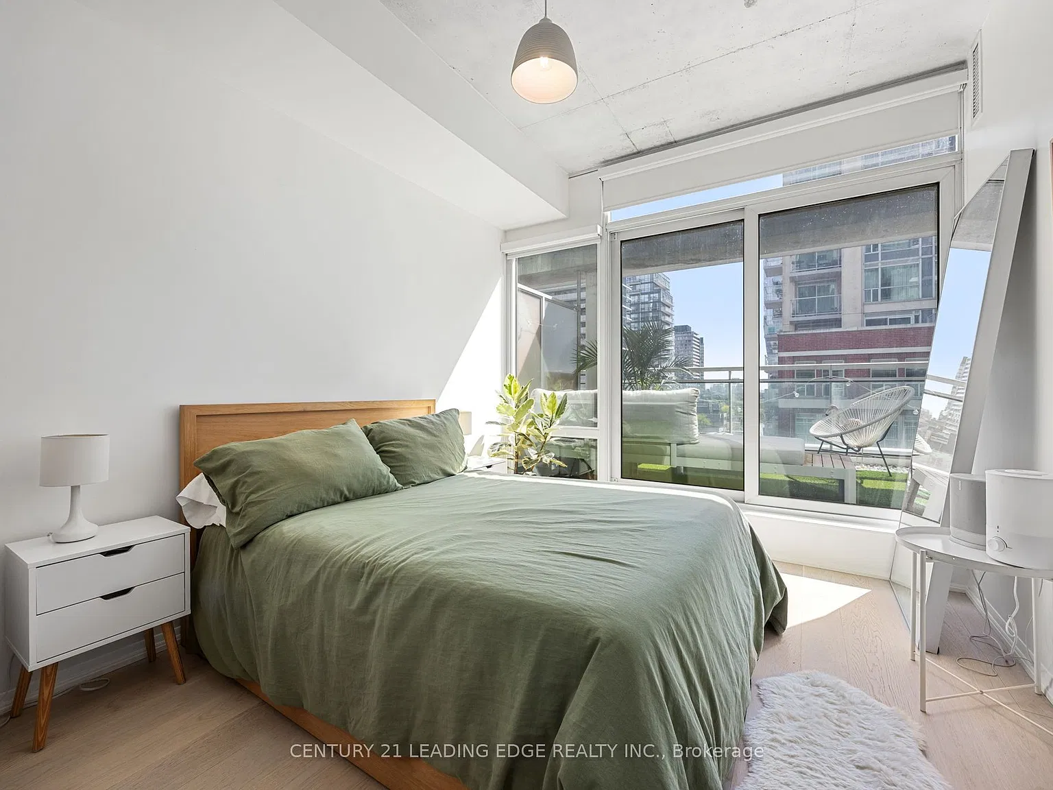2 bed, $4,500 — Photo 3
