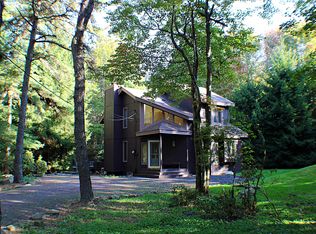 155 Long View Ln, Pocono Pines, PA 18350