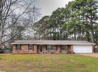 2709 Gray Fox Ln, Jacksonville, AR 72076