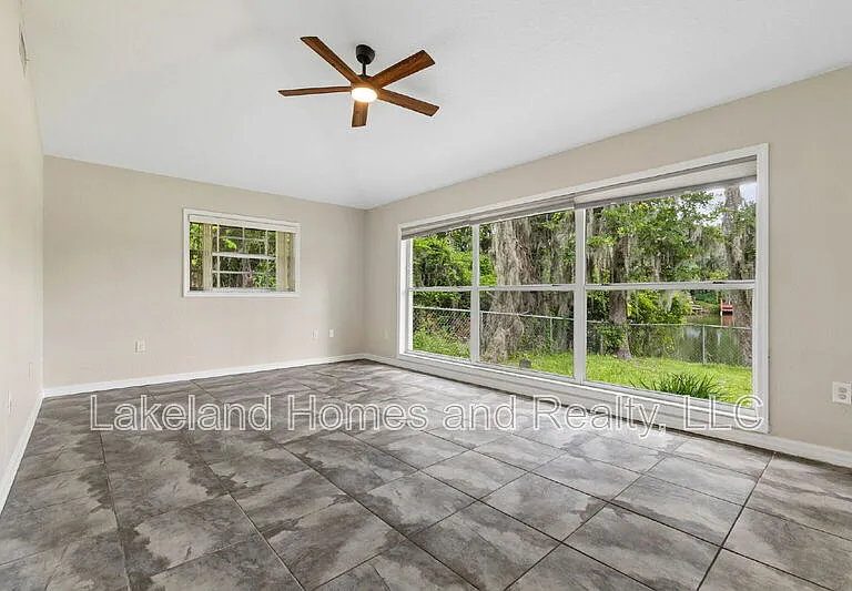 95 Woodside Dr — Photo 19