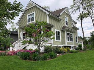 1400 Avery Ave, Wheaton, IL 60187