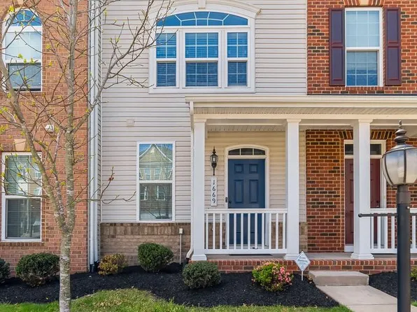1669 Dorothy Ln #55, Woodbridge, VA 22191
