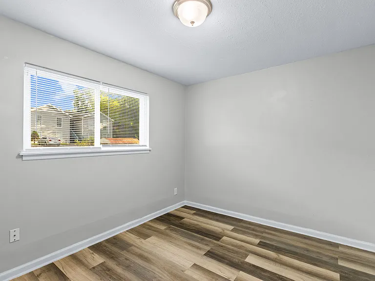 1708 Stallings Ave — Photo 21