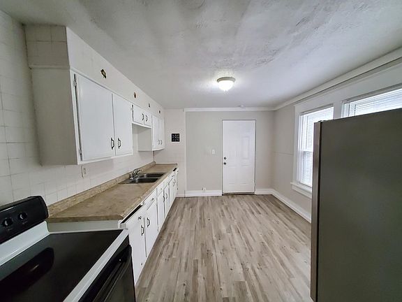 5th image of 3810 Morrell Ave