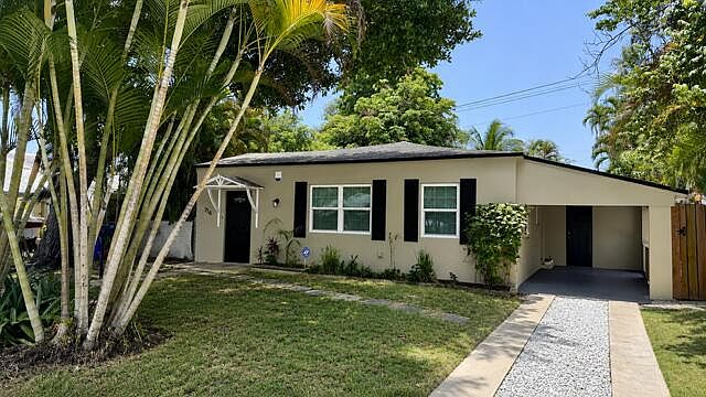 1st image of 716 SW 19th Street