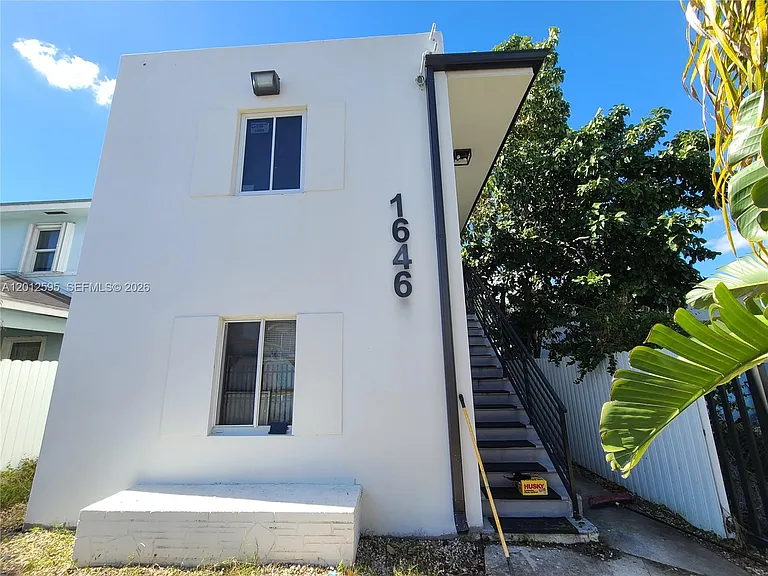 1646 NW 1st Pl #4 — Photo 16
