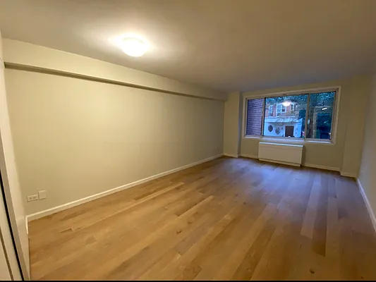 Rented by Stonehenge NYC LLC | media 2