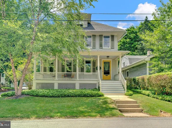 14 Burton Ave, Hopewell, NJ 08525