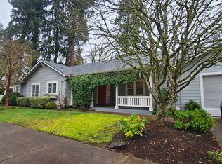 1063 Fir Acres Dr, Eugene, OR 97401