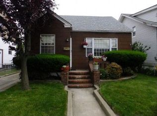 134 Roger Ave, Inwood, NY 11096