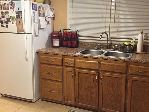 3rd image of 462 Plainview Dr