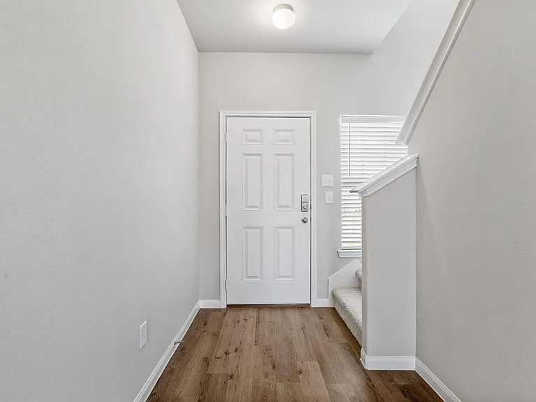 2519 Moapa Dr — Photo 4