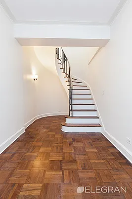 Rented by (Legacy) Elegran | media 26