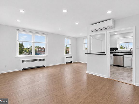 3rd image of 1301 E Johnson St Floor 2