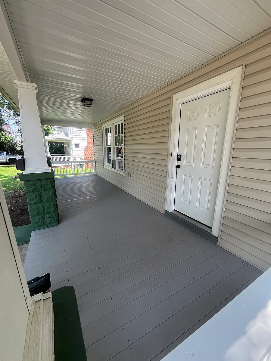 Big front porch - 7301 Yale Ave