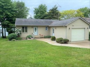 329 Nottingham Dr, Brooklyn, MI 49230