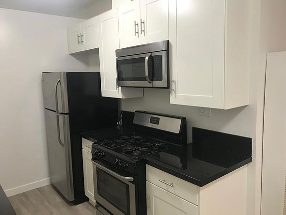 5th image of 5239 Lindley Ave APT 3
