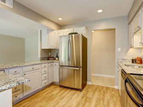 11305 Commonwealth Dr APT T3, Rockville, MD 20852