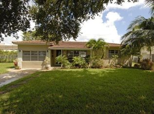 5823 Monroe St, Hollywood, FL 33023