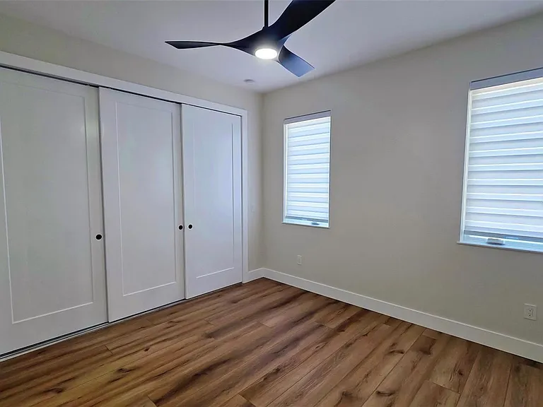 1156 Cocoanut Ave — Photo 59