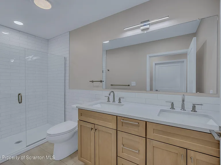 111 S Blakely Street 1 #2 — Photo 15
