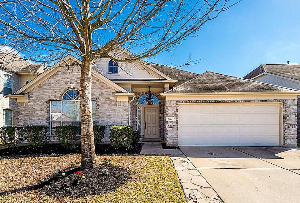 1st image of 3710 Acacia Wood Way