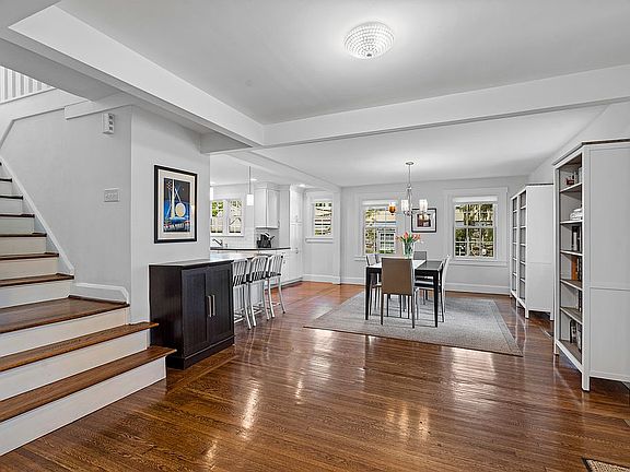 Foyer and View of Dining Rm