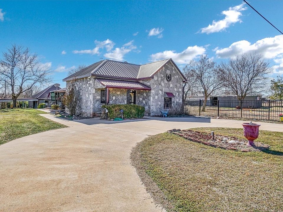 403 Washington St, Foss, OK 73647 Zillow