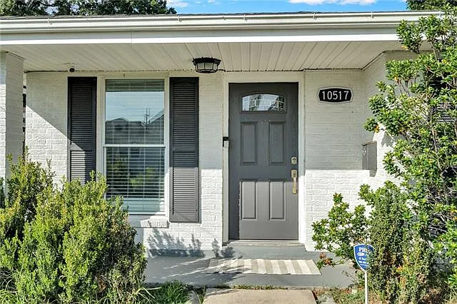 4 bed, 1.0 bath, 1356 sqft, $2,500 — Photo 4