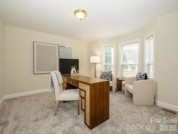 5th image of 217 Horn Tassel Ct