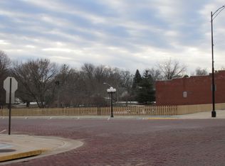 202 Maple St, Friend, NE 68359