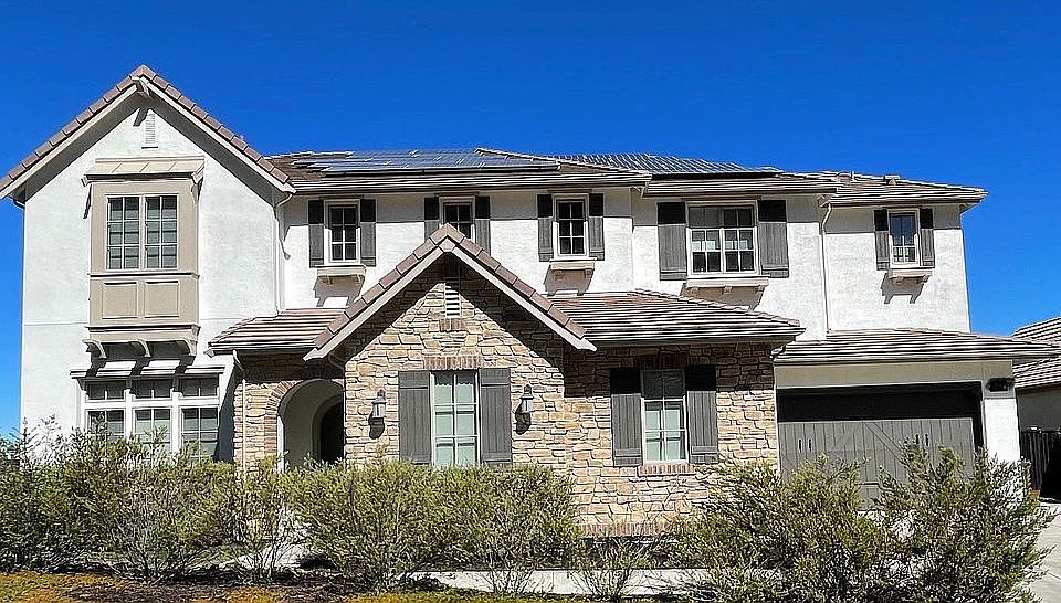 2nd image of 110 Wittenham Ct