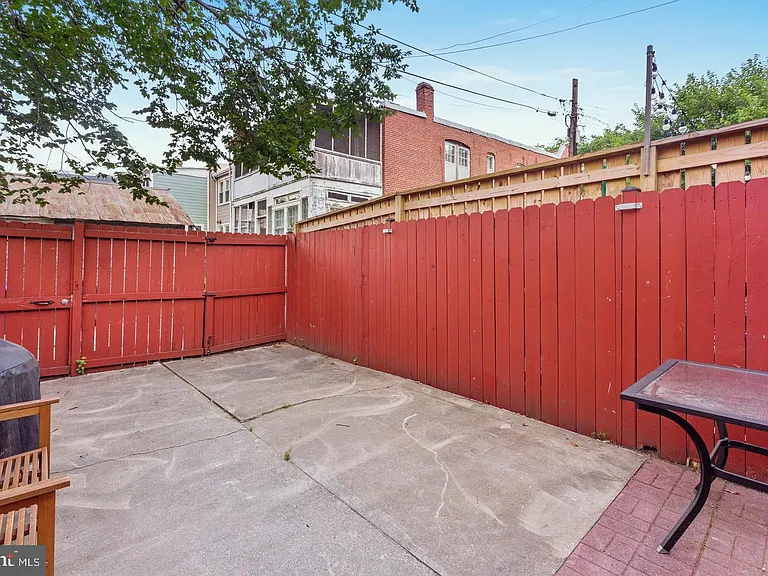 225 14th Pl NE — Photo 19