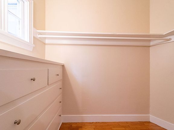 4th image of 415 Perkins St APT 2