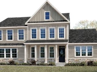 15900 Shadowalk Dr, Louisville, KY