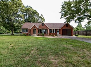 2843 State Line Rd, Puryear, TN 38251