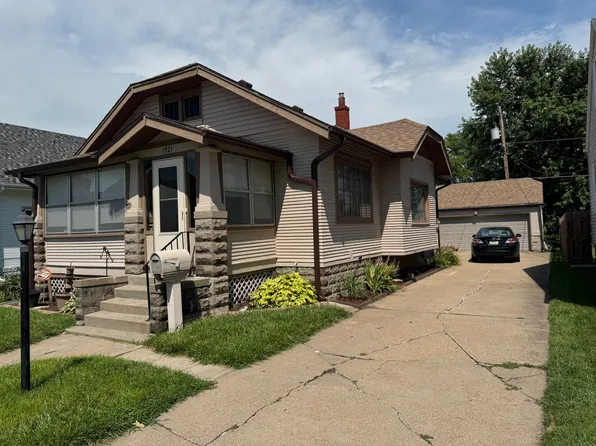 1921 S 7th St, Council Bluffs, IA 51501