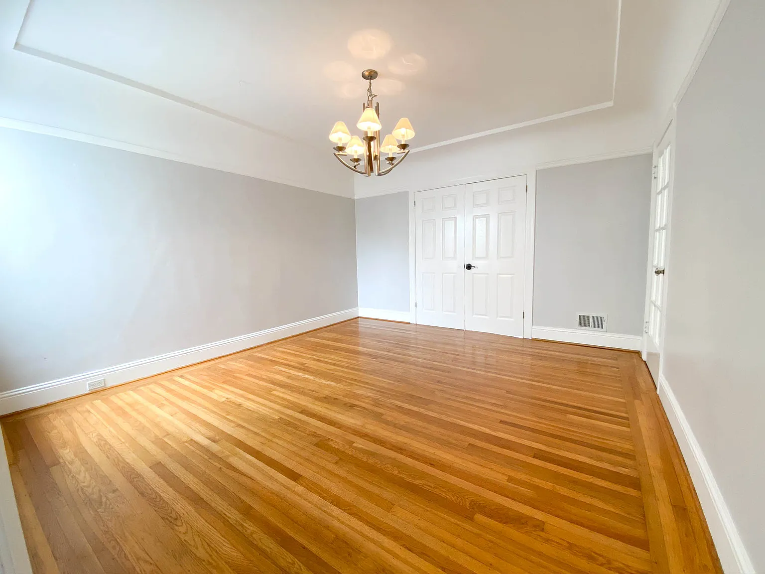 4 bed, 1812 sqft, $8,500 — Photo 3