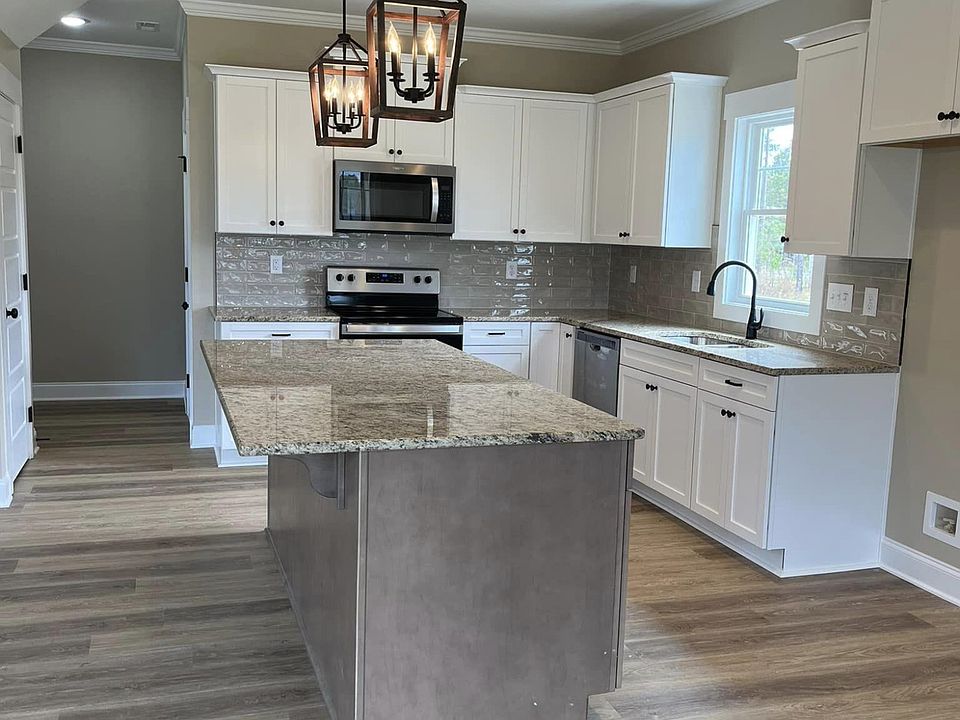 2nd image of 774 Simon Rd