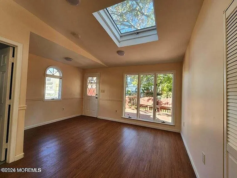 225 Shore Blvd #A — Photo 12