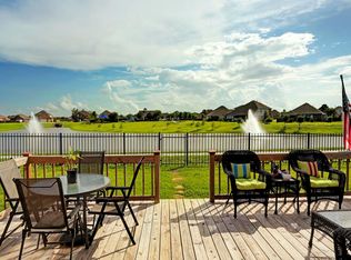 212 Harbor Bend Ln, Dickinson, TX 77539