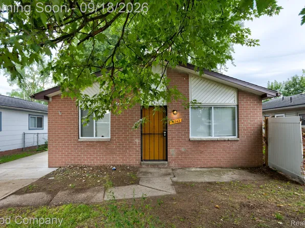 11242 Ziegler St, Taylor, MI 48180