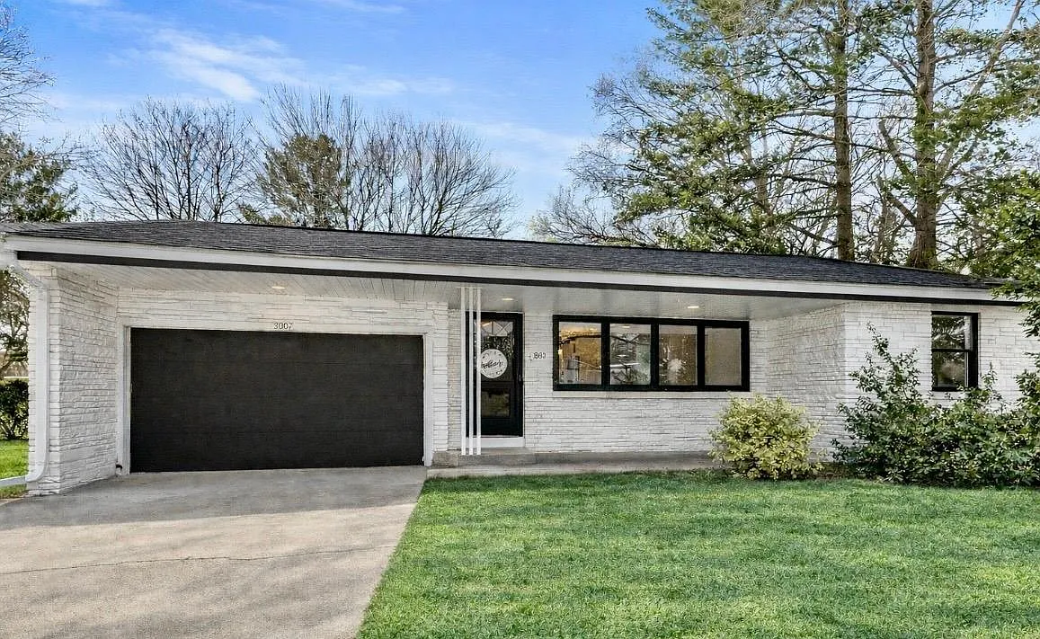 3007 Maple St photo 1