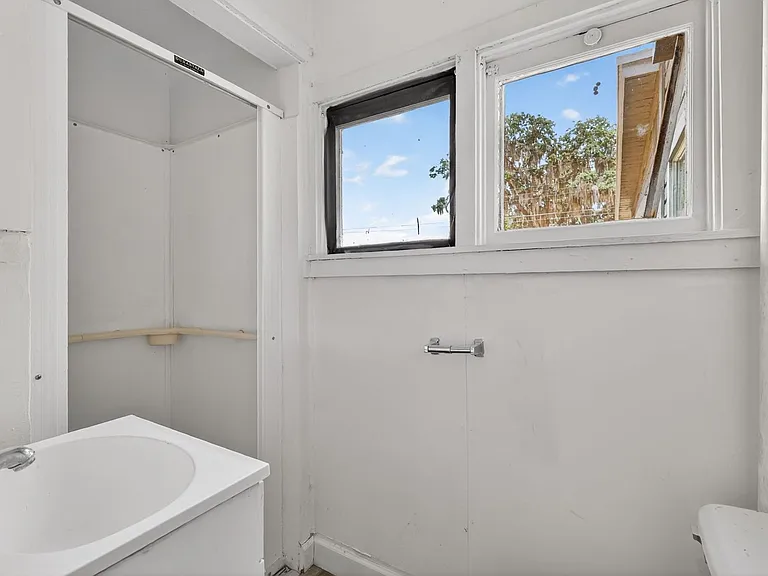 527 E Lemon Ave — Photo 14